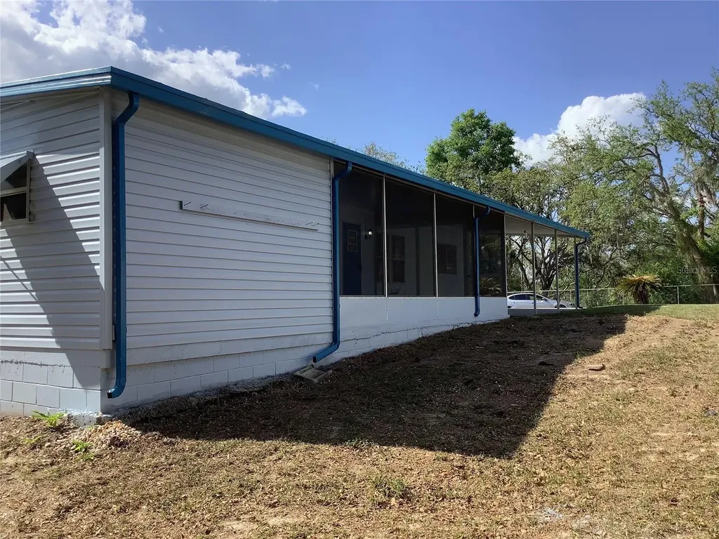 34928 Hawkiowa Road Dade City FL 33523