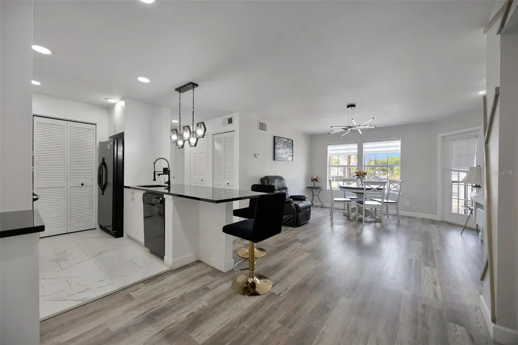 6142 Westgate Drive Orlando FL 32835