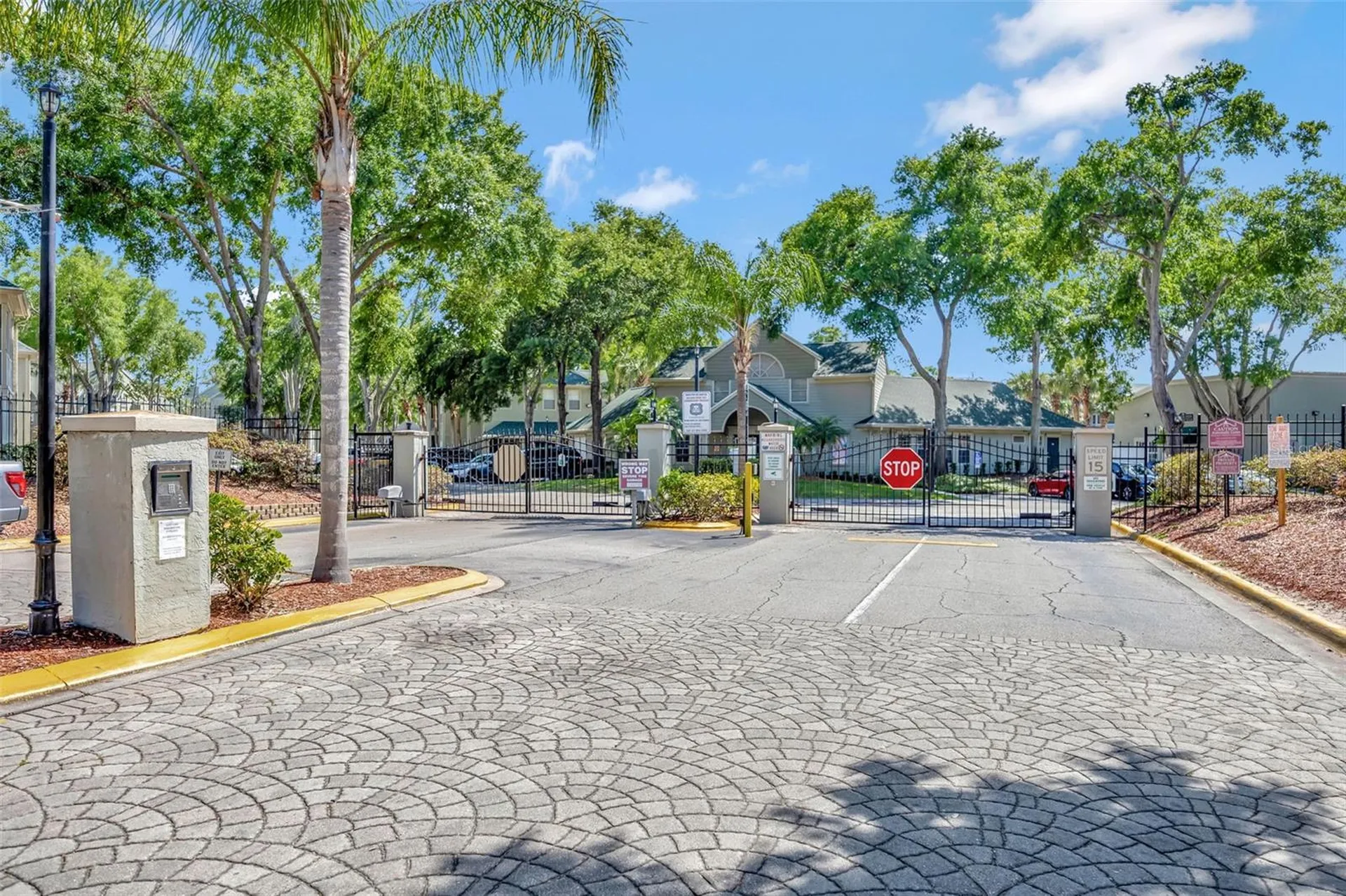 6142 Westgate Drive Orlando FL 32835