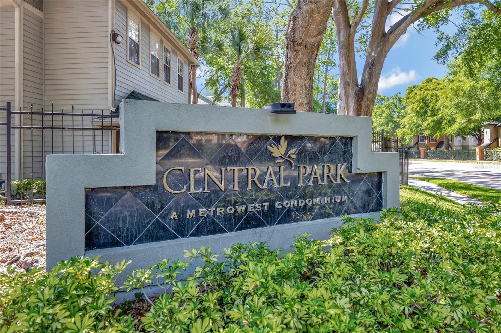 6142 Westgate Drive Orlando FL 32835