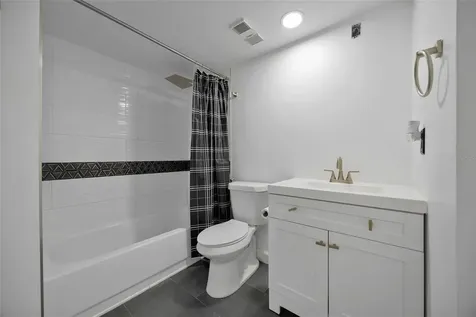 6142 Westgate Drive Orlando FL 32835
