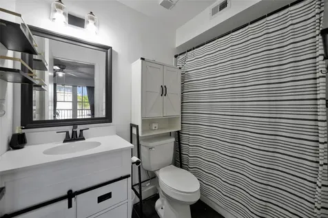6142 Westgate Drive Orlando FL 32835