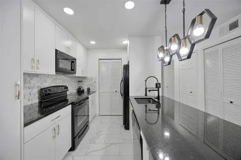 6142 Westgate Drive Orlando FL 32835
