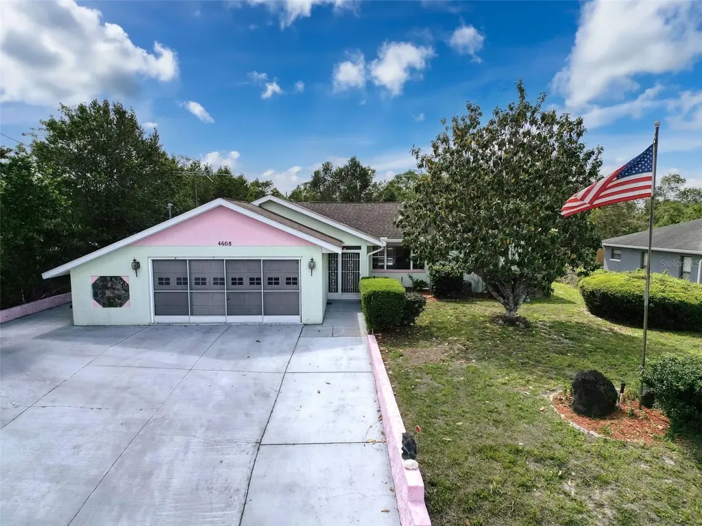 4608 Mariner Boulevard Spring Hill FL 34609