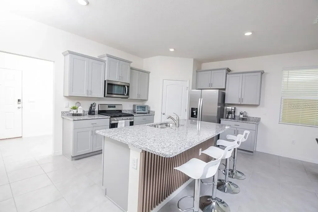 7683 Oakmoss Loop Davenport FL 33837