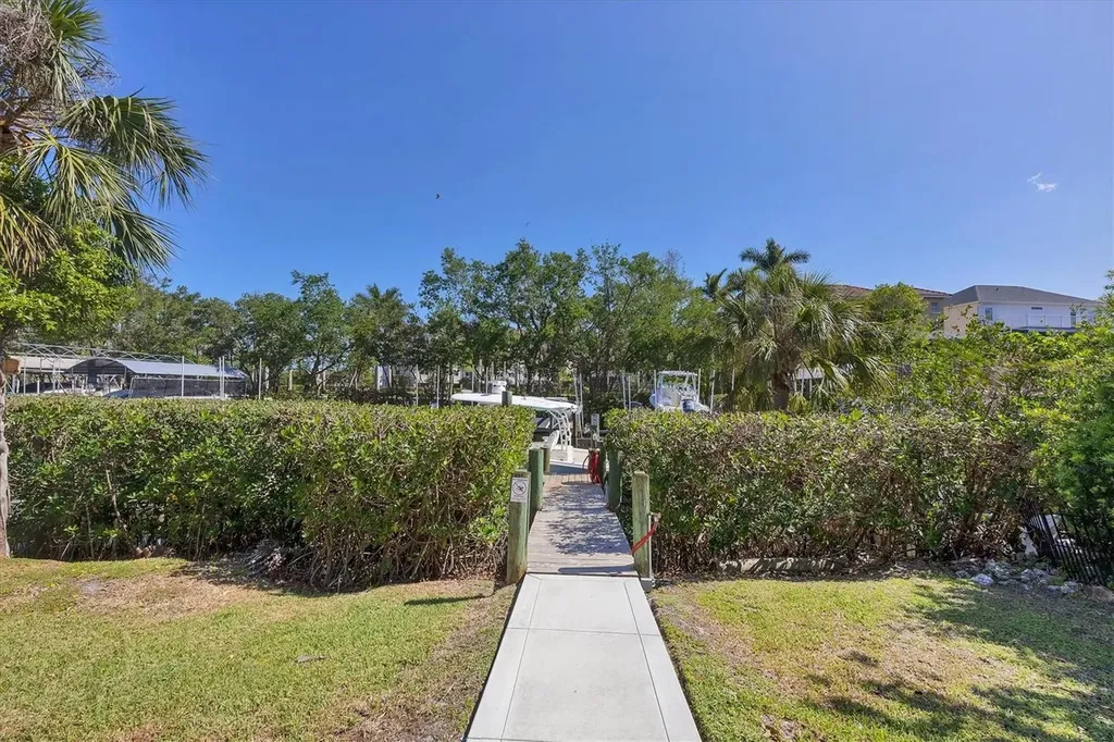7142 Hawks Harbor Circle Bradenton FL 34207