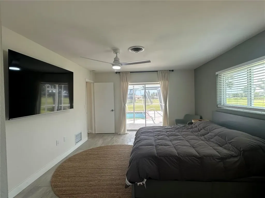 65 Oakland Hills Place Rotonda West FL 33947
