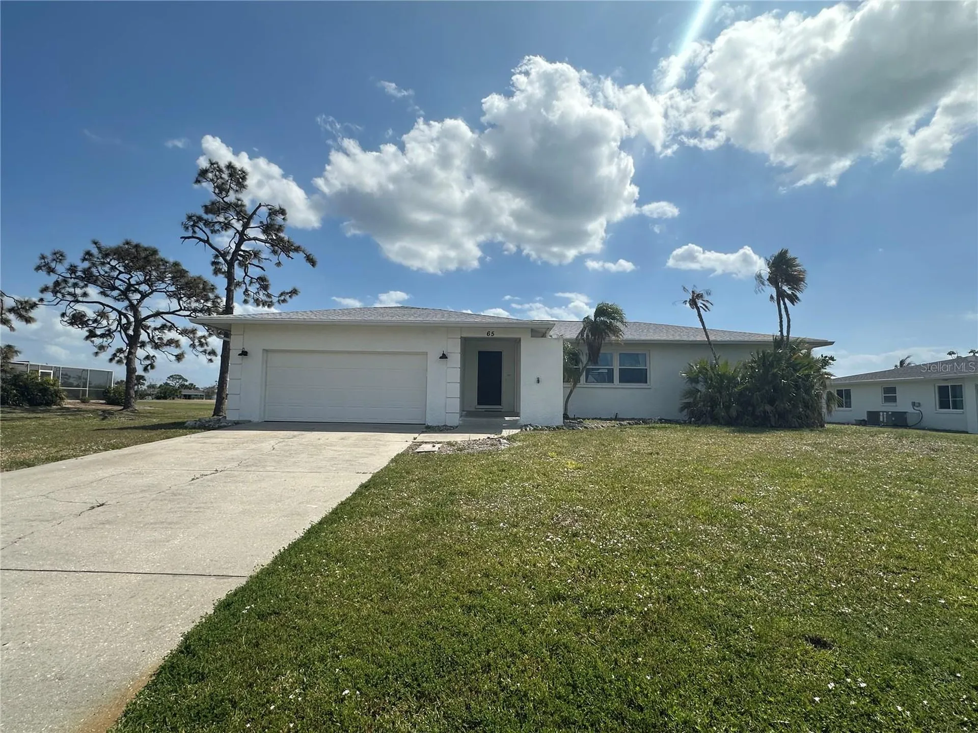 65 Oakland Hills Place Rotonda West FL 33947