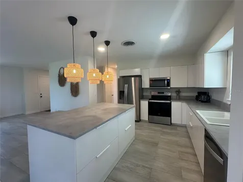 65 Oakland Hills Place Rotonda West FL 33947