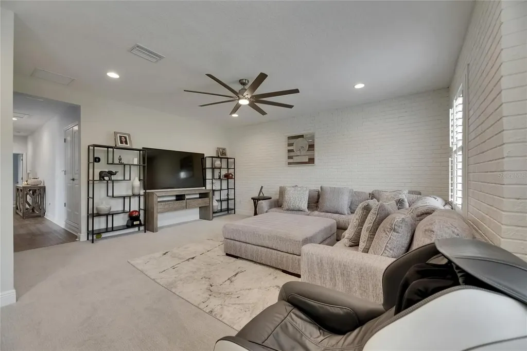 14421 Swiss Bridge Drive Lithia FL 33547