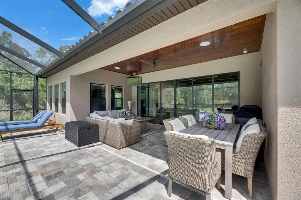 14421 Swiss Bridge Drive Lithia FL 33547