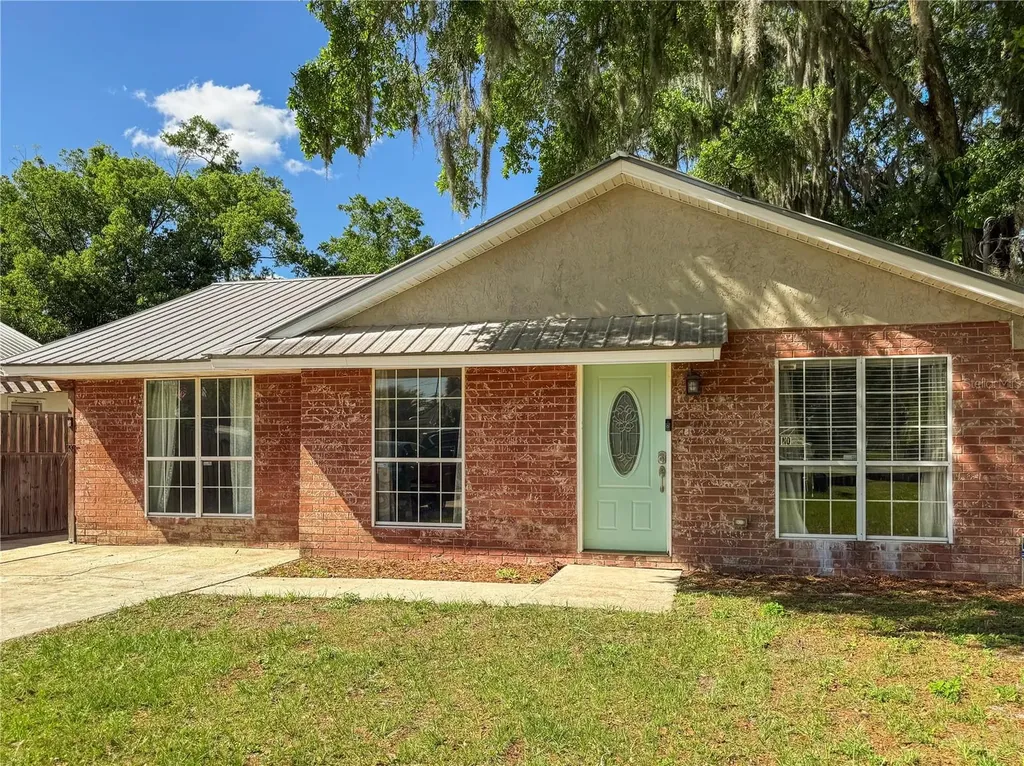 1812 President Street Palatka FL 32177