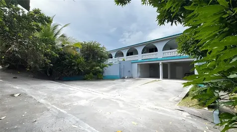 31 Bo. Peña Pobre Naguabo PR 00718