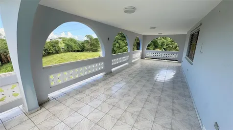 31 Bo. Peña Pobre Naguabo PR 00718