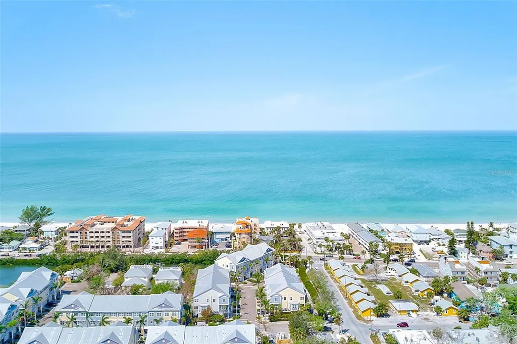 615 Garland Circle Indian Rocks Beach FL 33785