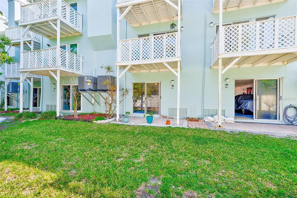 615 Garland Circle Indian Rocks Beach FL 33785