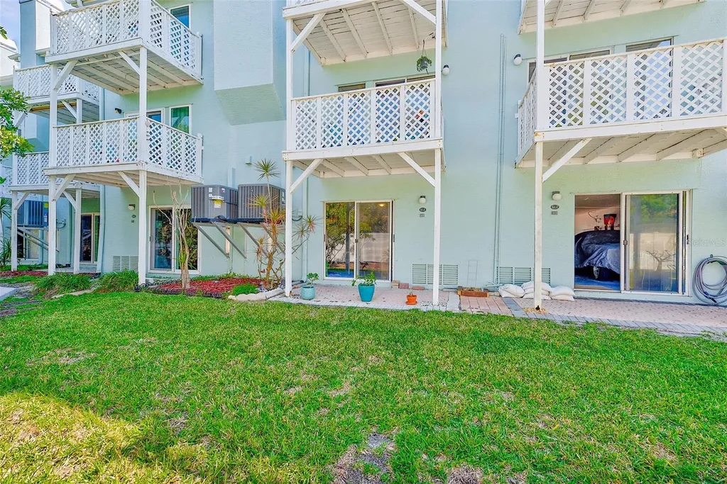 615 Garland Circle Indian Rocks Beach FL 33785