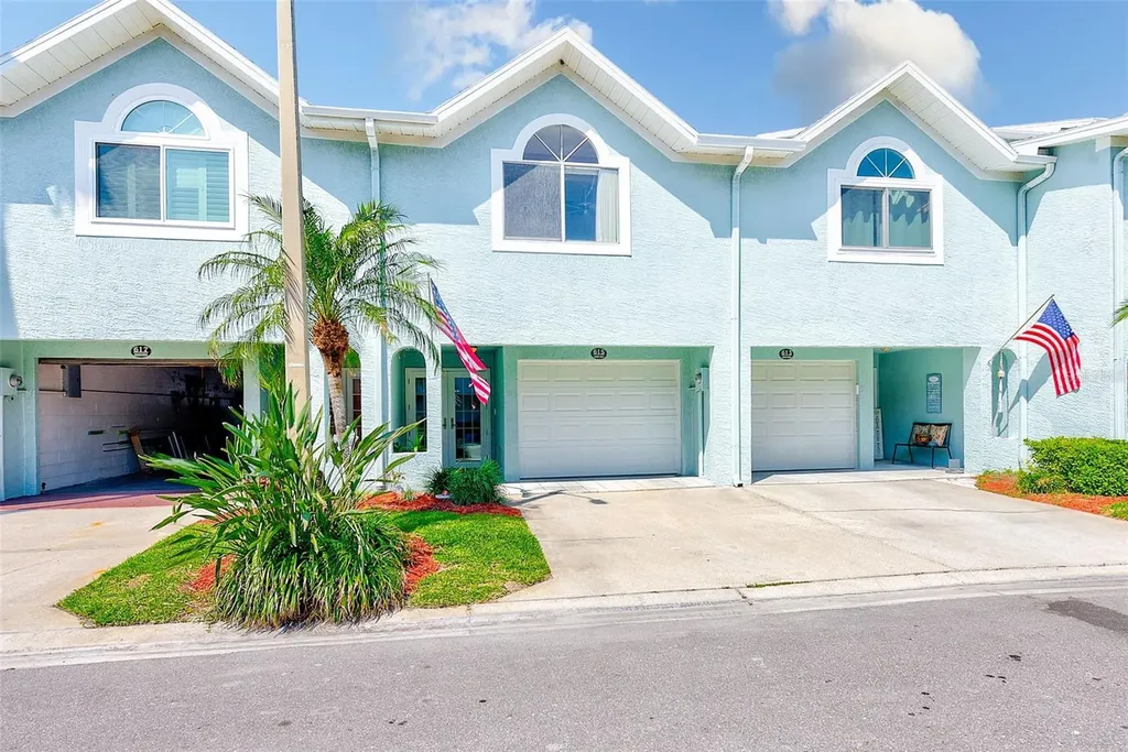 615 Garland Circle Indian Rocks Beach FL 33785