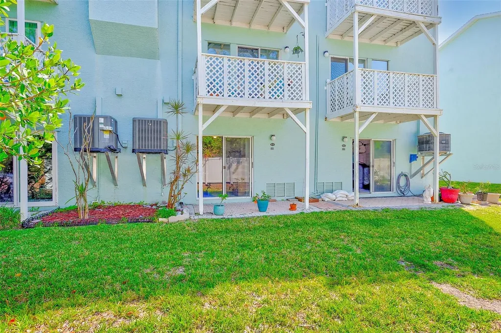 615 Garland Circle Indian Rocks Beach FL 33785