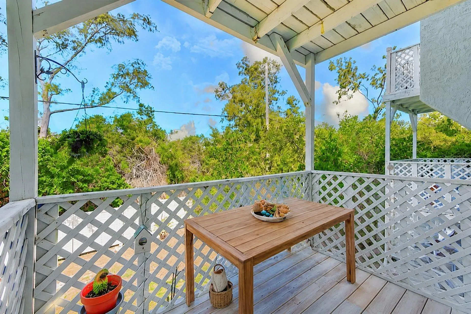 615 Garland Circle Indian Rocks Beach FL 33785