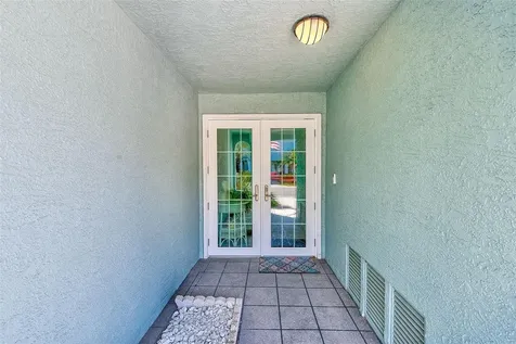 615 Garland Circle Indian Rocks Beach FL 33785
