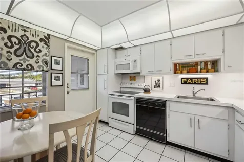7461 W Country Club Drive N Sarasota FL 34243