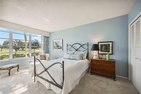 7461 W Country Club Drive N Sarasota FL 34243
