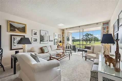 7461 W Country Club Drive N Sarasota FL 34243