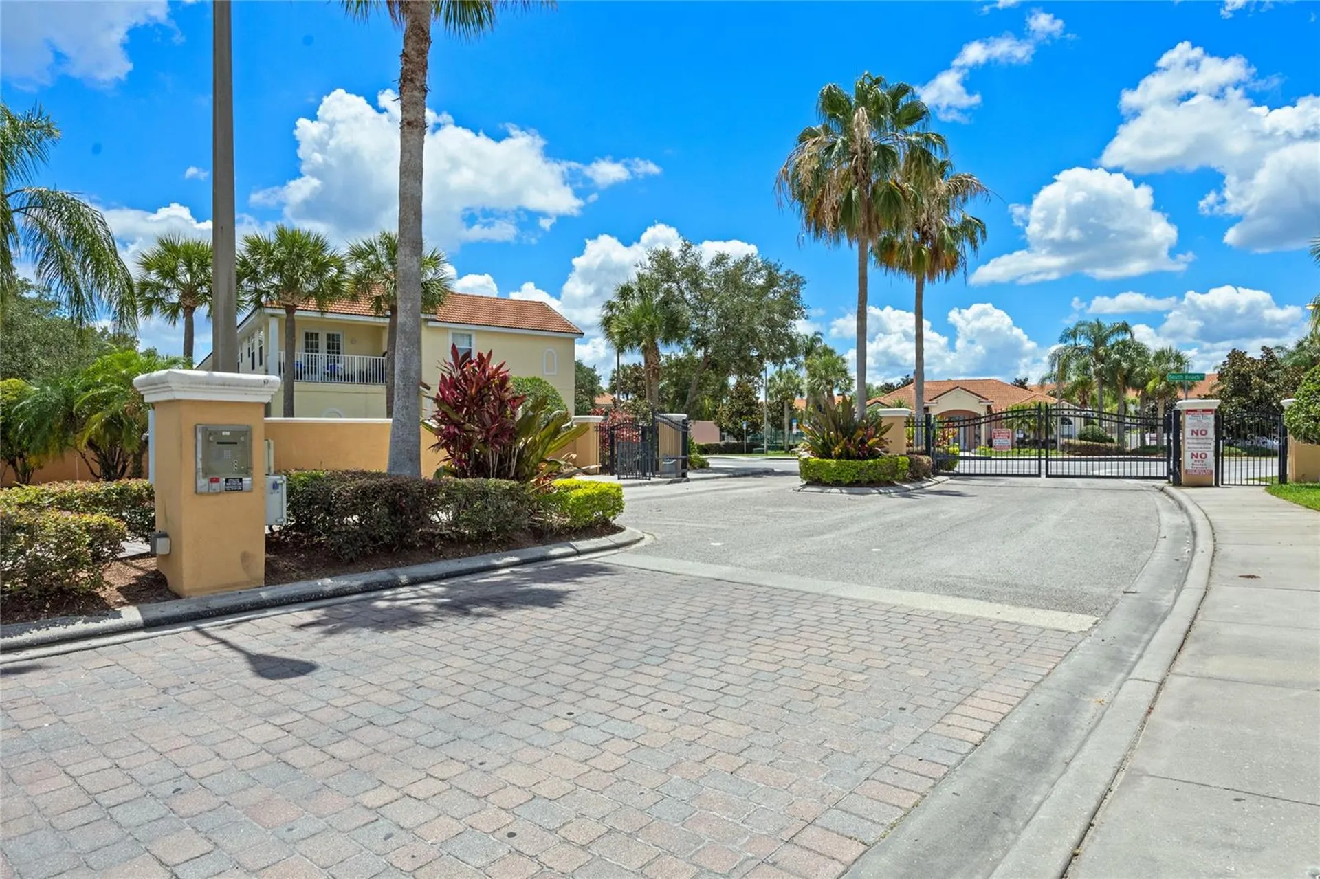 1149 S Beach Circle Kissimmee FL 34746