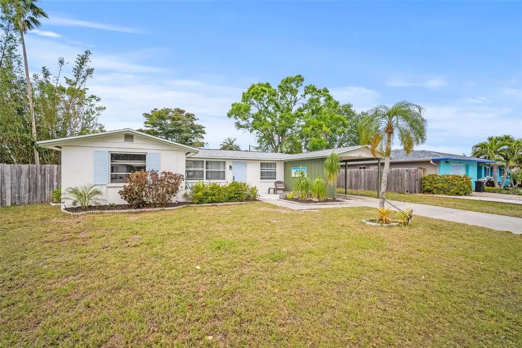 2620 White Sands Drive Sarasota FL 34231