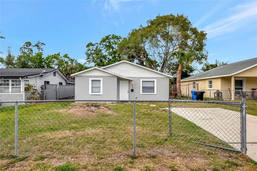 4127 13th Avenue S St Petersburg FL 33711
