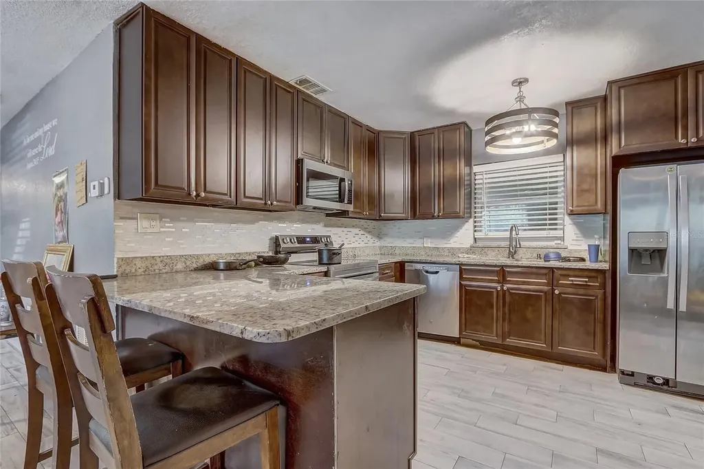 243 W Martin Street Apopka FL 32712