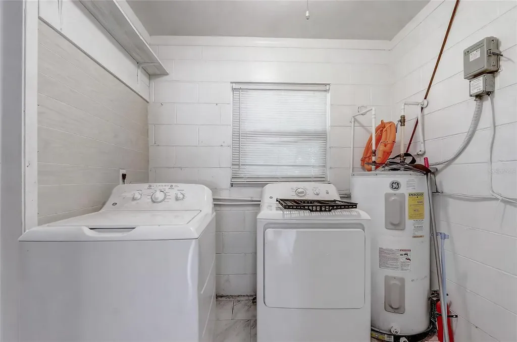 243 W Martin Street Apopka FL 32712