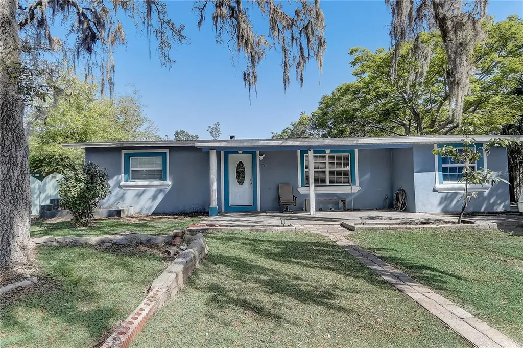 243 W Martin Street Apopka FL 32712