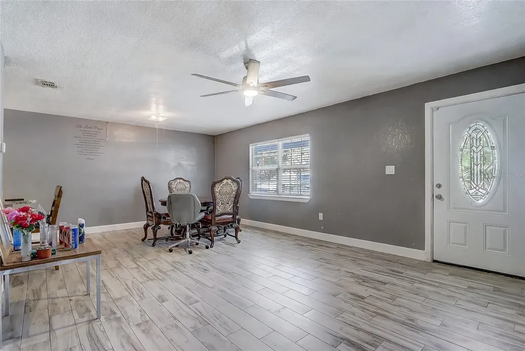 243 W Martin Street Apopka FL 32712