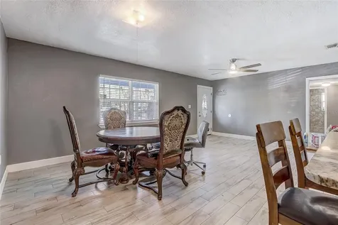 243 W Martin Street Apopka FL 32712