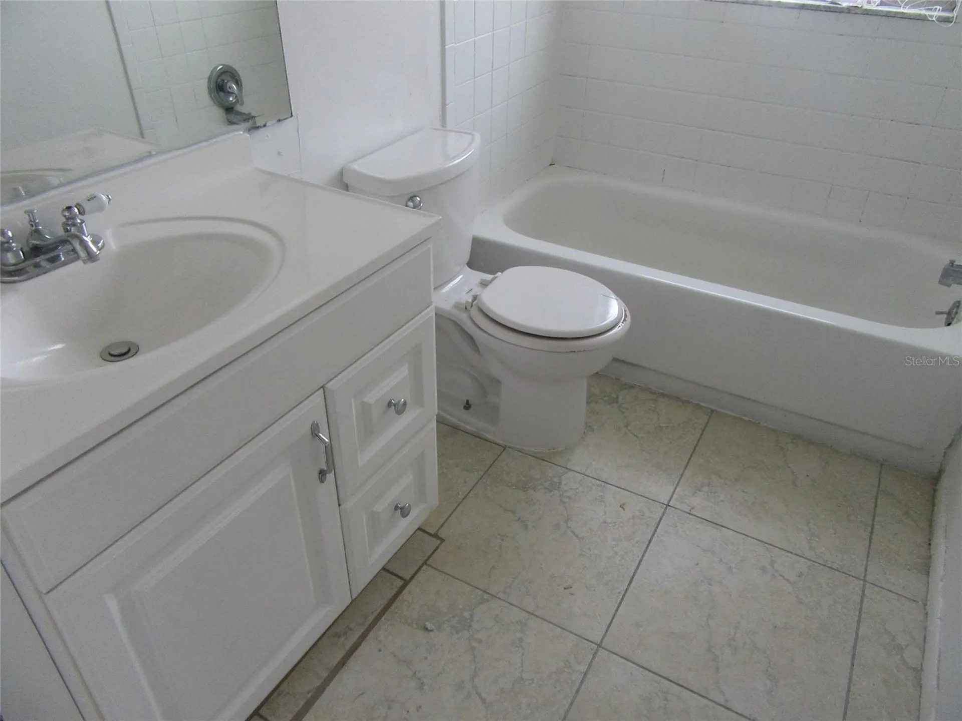 463 76th Avenue N St Petersburg FL 33702