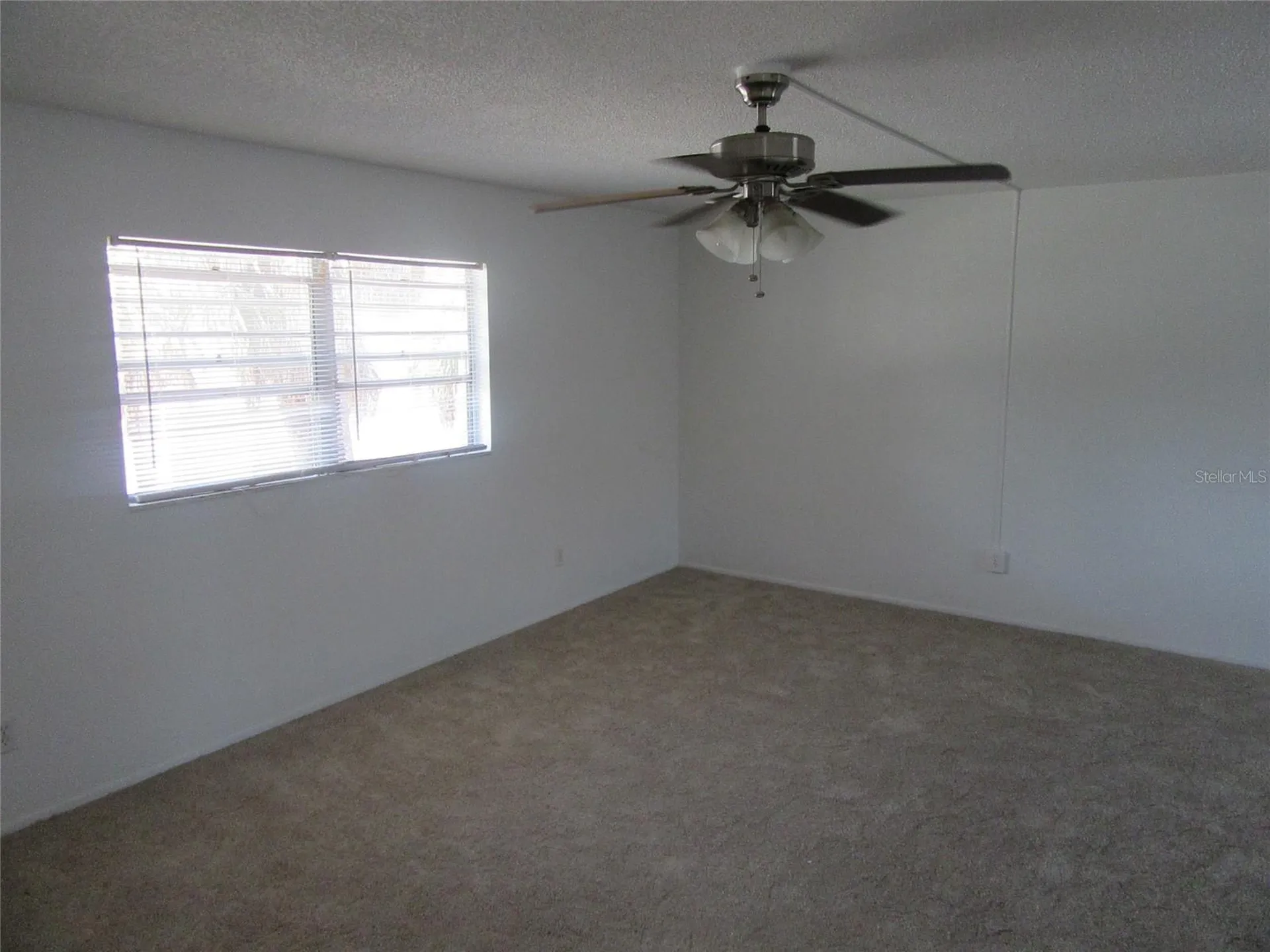 463 76th Avenue N St Petersburg FL 33702