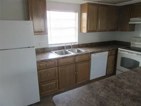 463 76th Avenue N St Petersburg FL 33702