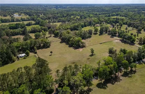 6124 NW 160th Street Reddick FL 32686