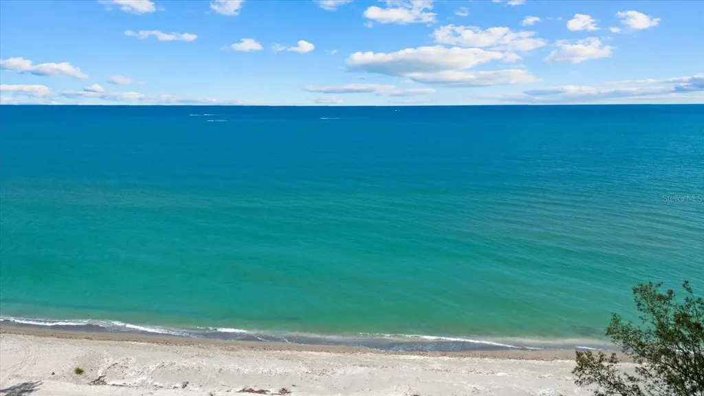 8440 Sanderling Road Sarasota FL 34242