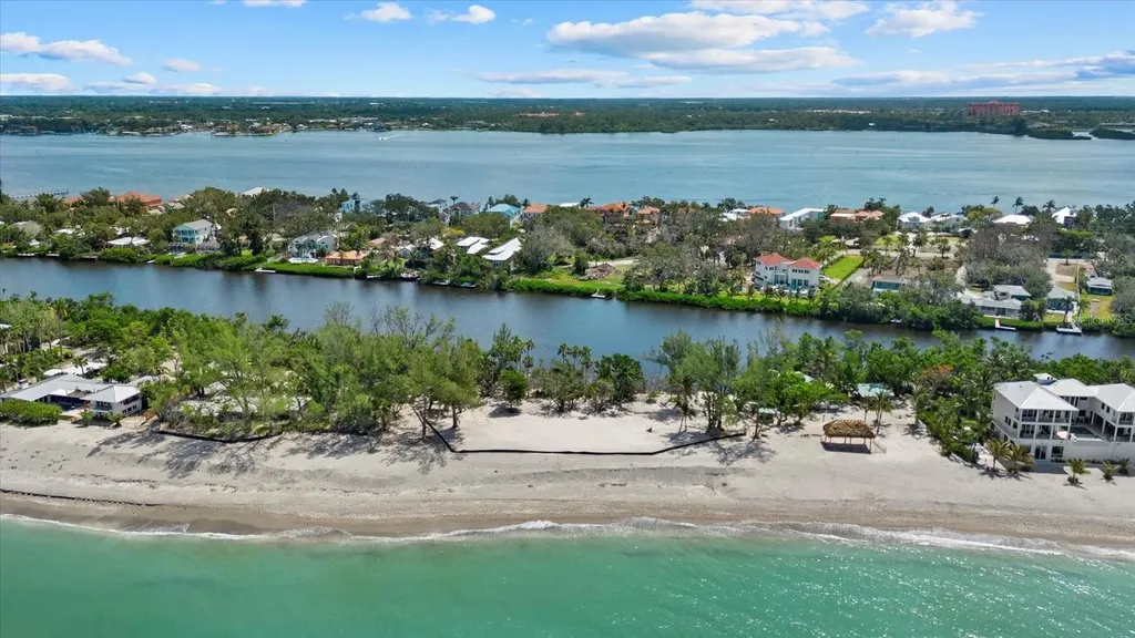 8440 Sanderling Road Sarasota FL 34242