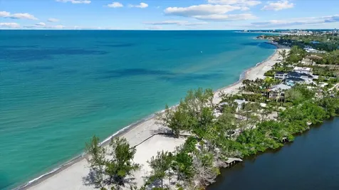 8440 Sanderling Road Sarasota FL 34242