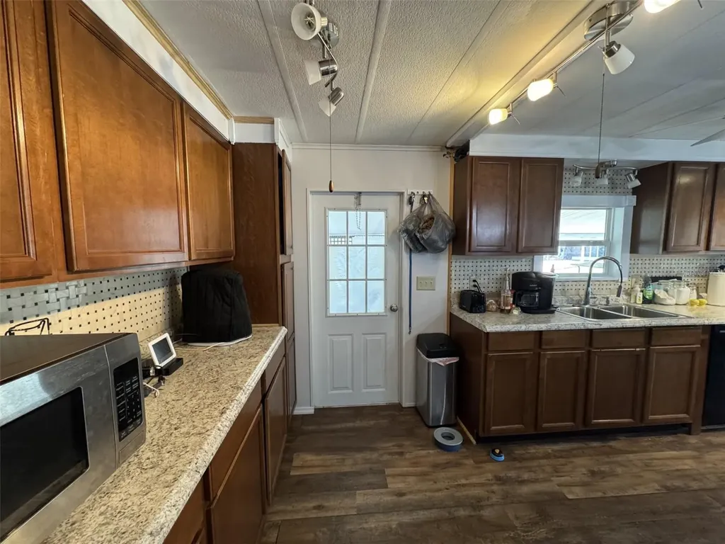 8689 Breeze Hill Drive Lake Wales FL 33898