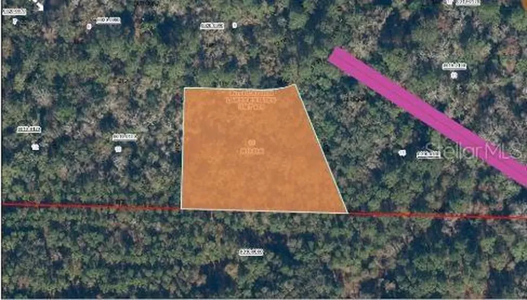 121 Corbina Way W Florahome FL 32140
