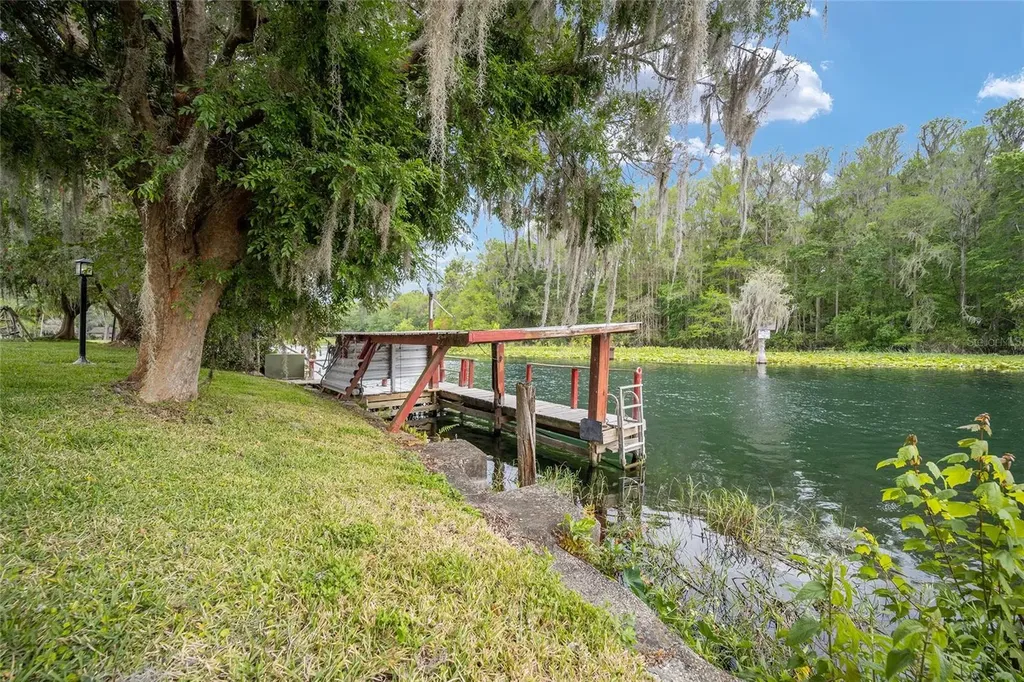 12180 Maple Street Dunnellon FL 34432