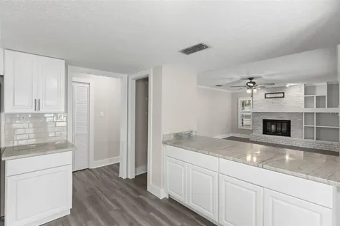 15906 Country Place Tampa FL 33624