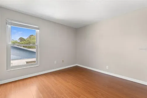 15906 Country Place Tampa FL 33624