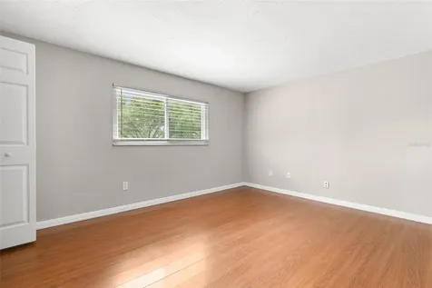 15906 Country Place Tampa FL 33624