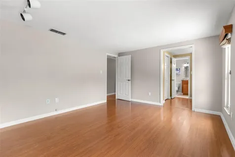 15906 Country Place Tampa FL 33624
